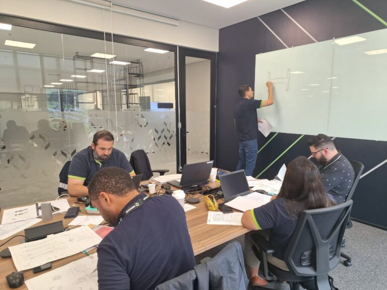 PHOTO-2024-12-04-20-48-29(1)